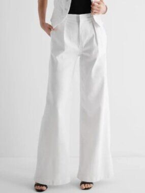 Express White Denim Jeans Pleated Wide-Leg